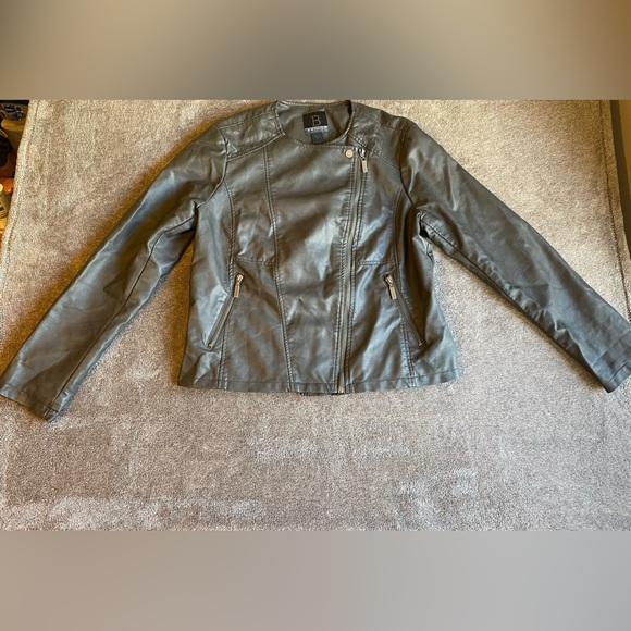 Bernardo Black Faux Leather Jacket Classic Moto Style - Picture 1 of 10